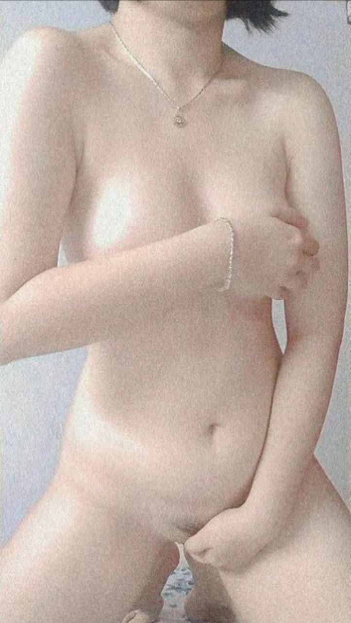 Móc cua cô bạn thân xinh đẹp mãi không chán