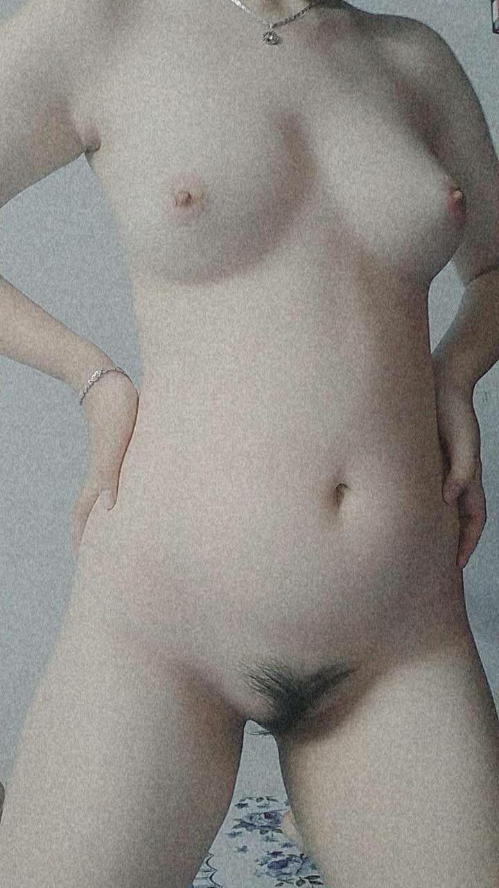 Nửa đêm em lại lên cơn nứng đòi doggy